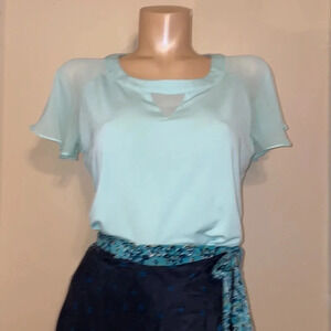 New York & company women’s blouse Medium top shirt mint green flowy sleeve